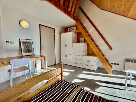 Grand appartement 4 chambres, proche centre et pistes, parking privatif - Photo 8