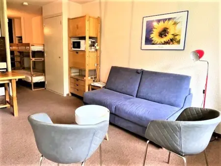 Studio cosy avec coin montagne, proche télésiège et commerces, parking privé, retour ski direct! - Photo 1
