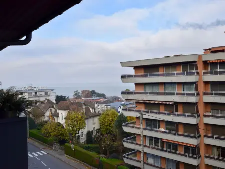 Charmant appartement proche du lac avec Wi-Fi et parking à Évian-les-Bains - Photo 8
