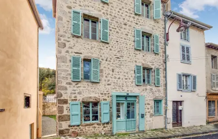 Maison 5 personnes à Olliergues - Photo 1