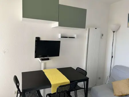 Charmant T2 avec Balcon et Parking à 800m de la Plage - St Pierre la Mer - Photo 11