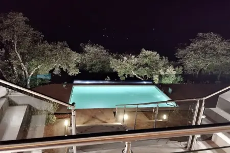 Villa d'Architecte, Villa à Lorgues avec piscine privée - Photo 4