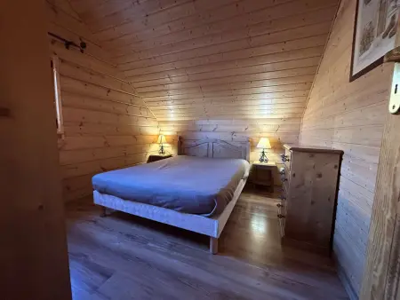 Superbe chalet pour 8 pers. près pistes et commerces, cheminée, terrasse, piscine, navette, ménage inclus - Photo 6