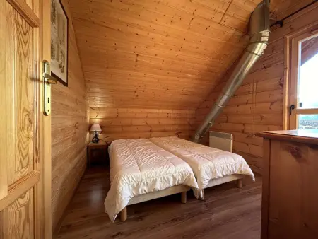 Superbe chalet pour 8 pers. près pistes et commerces, cheminée, terrasse, piscine, navette, ménage inclus - Photo 8