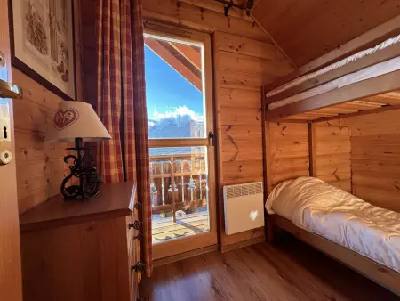 Superbe chalet pour 8 pers. près pistes et commerces, cheminée, terrasse, piscine, navette, ménage inclus - Photo 12