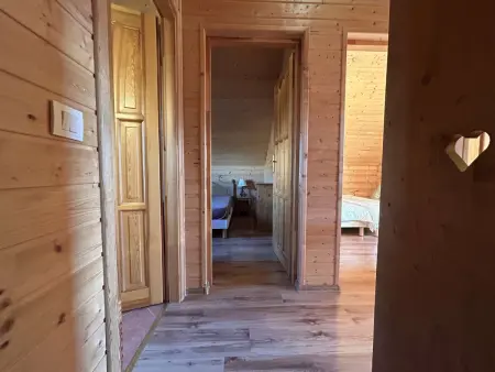 Superbe chalet pour 8 pers. près pistes et commerces, cheminée, terrasse, piscine, navette, ménage inclus - Photo 21