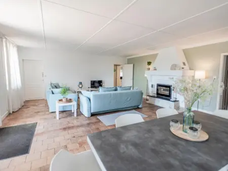 La Maison sur la Colline, Maison moderne et soignée avec piscine privée - Photo 8