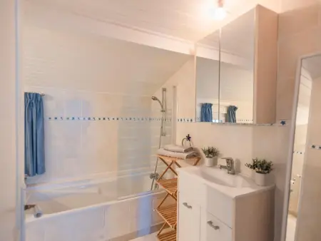 La Maison sur la Colline, Maison moderne et soignée avec piscine privée - Photo 22
