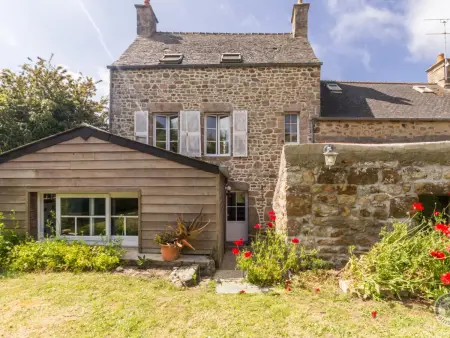 Maison de charme avec jardin clos près du port de Fermanville - Photo 4