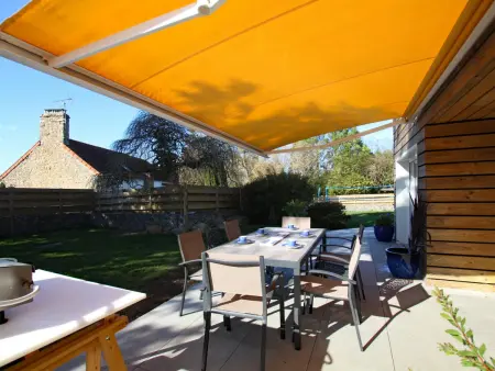 Maison chaleureuse avec piscine privée à Jullouville - Photo 2