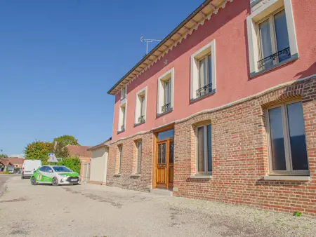 Maison familiale au bord du lac avec piscine, véranda climatisée et jardin fleuri - Photo 32