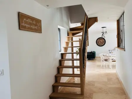 Maison de charme avec piscine chauffée, jardin méditerranéen et équipements complets - Photo 16