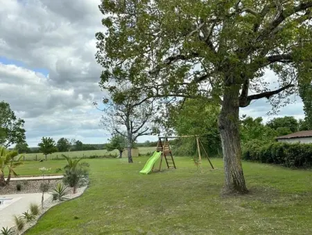 Maison de charme avec piscine chauffée, jardin méditerranéen et équipements complets - Photo 27
