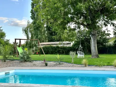 Maison de charme avec piscine chauffée, jardin méditerranéen et équipements complets - Photo 28