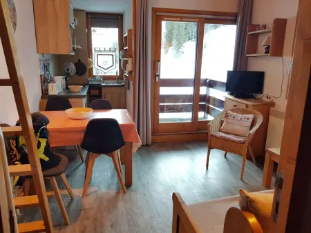 Charmant 2 pièces+mezzanine à Valmorel, bord de piste, plein sud, 3 étoiles, 5 pers, balcon - Photo 2