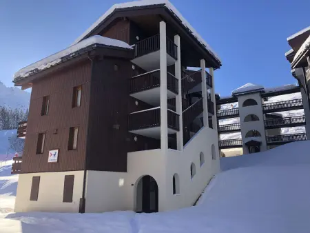 Charmant 2 pièces+mezzanine à Valmorel, bord de piste, plein sud, 3 étoiles, 5 pers, balcon - Photo 9