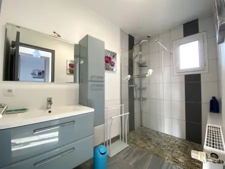 Maison à Trébeurden : Jardin, Terrasse, WIFI, Parking, 3 Chambres, Plages et Commerces à Proximité - Photo 11