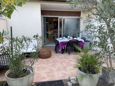 Appartement RDC à Port Camargue - 6 Couchages, Accès Direct Plage, Parking, Jardin - Photo 2