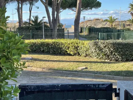 Appartement RDC à Port Camargue - 6 Couchages, Accès Direct Plage, Parking, Jardin - Photo 4