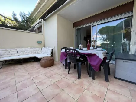 Appartement RDC à Port Camargue - 6 Couchages, Accès Direct Plage, Parking, Jardin - Photo 5