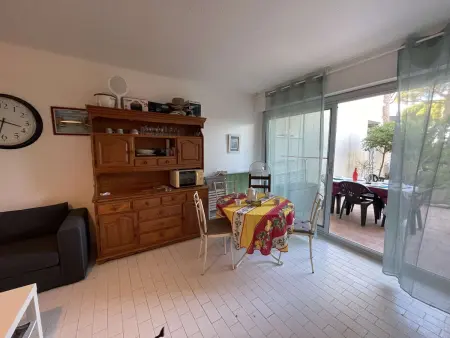 Appartement RDC à Port Camargue - 6 Couchages, Accès Direct Plage, Parking, Jardin - Photo 7