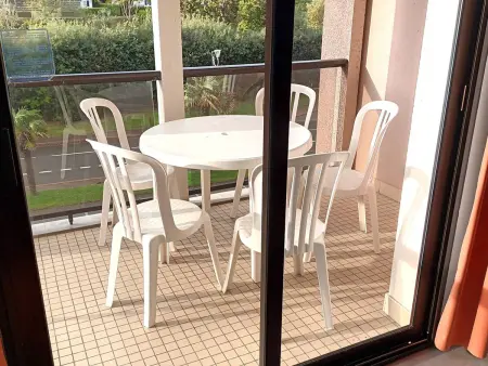 Appartement avec Piscine, WIFI, à 50m de la Plage de Trestraou - Perros-Guirec - Photo 2