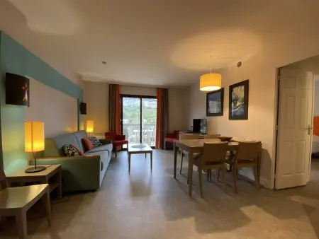 Appartement avec Piscine, WIFI, à 50m de la Plage de Trestraou - Perros-Guirec - Photo 6