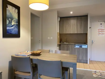Appartement avec Piscine, WIFI, à 50m de la Plage de Trestraou - Perros-Guirec - Photo 11