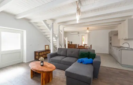 Villa Rosa Kringa, Maison 8 personnes à Tinjan - Photo 1