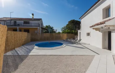Villa Rosa Kringa, Maison 8 personnes à Tinjan - Photo 2