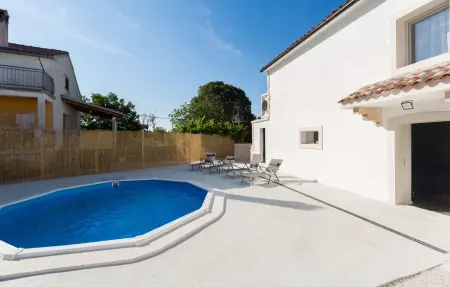 Villa Rosa Kringa, Maison 8 personnes à Tinjan - Photo 4