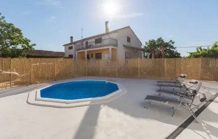 Villa Rosa Kringa, Maison 8 personnes à Tinjan - Photo 10