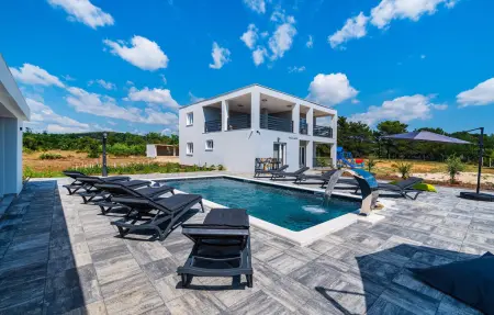 Villa JaNi, Maison 10 personnes à Zadar - Photo 7