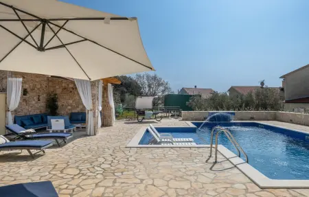 Villa Kalista Istriana, Maison 10 personnes à Pula - Photo 4