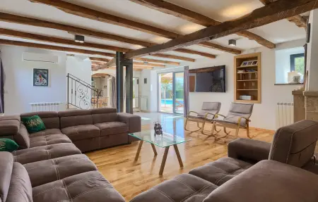 Villa Simeanna, Maison 17 personnes à Tinjan - Photo 1