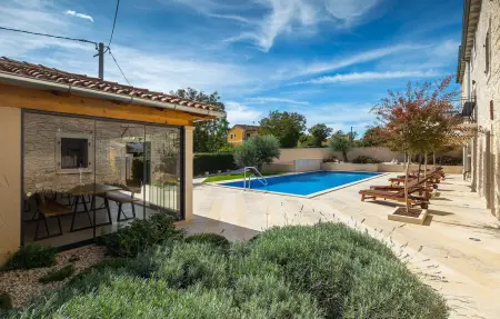 Villa Simeanna, Maison 17 personnes à Tinjan - Photo 3