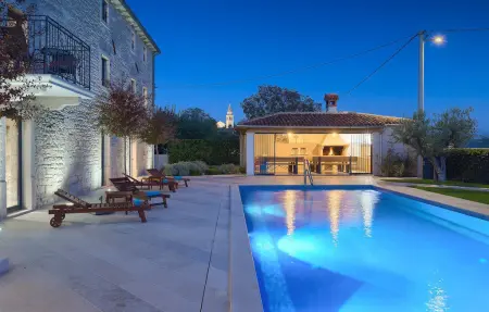 Villa Simeanna, Maison 17 personnes à Tinjan - Photo 7
