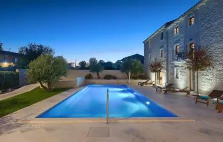 Villa Simeanna, Maison 17 personnes à Tinjan - Photo 13