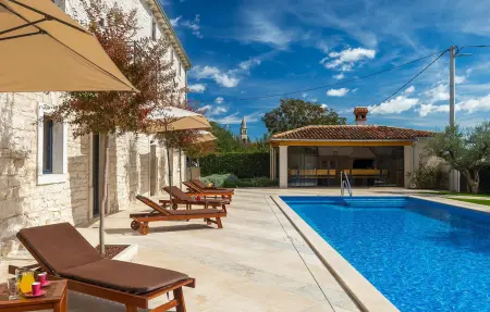 Villa Simeanna, Maison 17 personnes à Tinjan - Photo 17