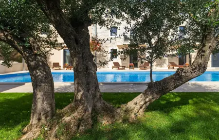 Villa Simeanna, Maison 17 personnes à Tinjan - Photo 18