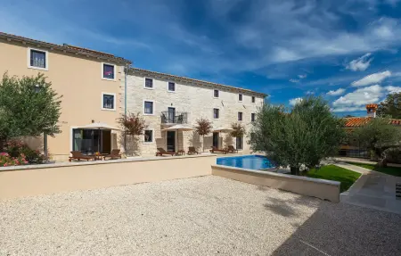 Villa Simeanna, Maison 17 personnes à Tinjan - Photo 22