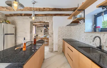Villa Simeanna, Maison 17 personnes à Tinjan - Photo 32