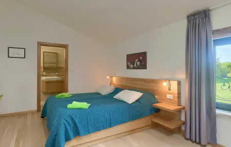 Villa Simeanna, Maison 17 personnes à Tinjan - Photo 42