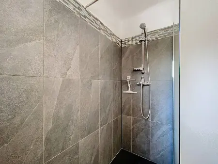Appartement lumineux près de la plage des Lecques avec wifi et climatisation - Photo 17