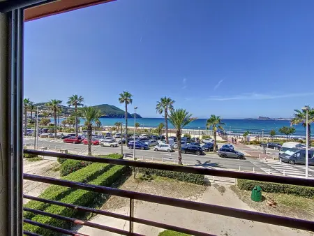 Appartement en bord de plage avec terrasse, parking privé, wifi et équipements modernes - Photo 7