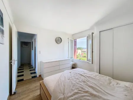 Appartement en bord de plage avec terrasse, parking privé, wifi et équipements modernes - Photo 9