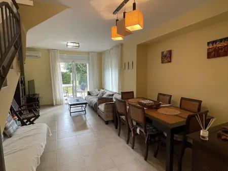 Maison de ville avec jardin privé et accès piscine, idéale pour vacances en famille à Miami Playa - Photo 5