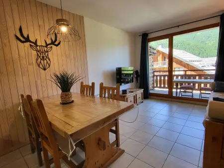 Appartement skis aux pieds avec piscine, 4/5 personnes, Les Orres 1800 - Photo 2