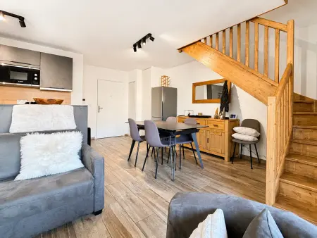Appartement neuf proche piste avec parking et WIFI - Photo 1