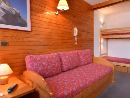 Studio confortable 2 étoiles, ski aux pieds, pour 4 personnes - Photo 3
